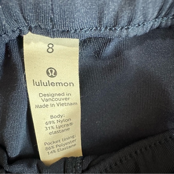 Lululemon Women’s Elastic Drawstring Waist Studio Capri Yoga Pants Navy Size 8 - Picture 4 of 6